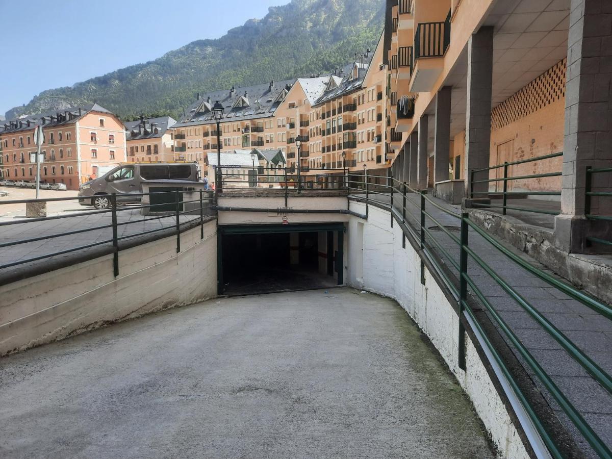 Acogedor Y Calido Apartamento Con Vistas A La Montana Canfranc Exterior photo